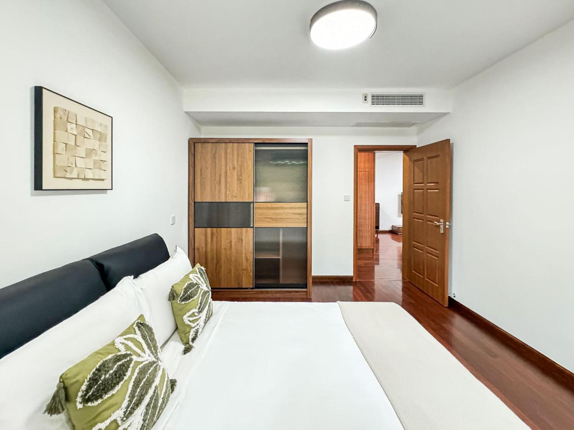 Tyms 2br Weiningrd Near Cesis Line2 * Shanghai